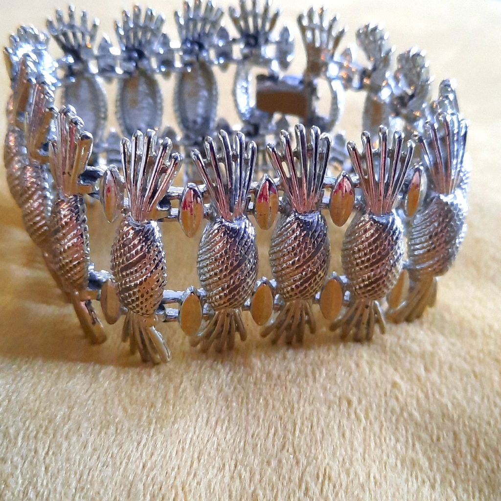 Vintage Bracelet 11$